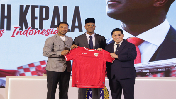 Polling: Patrick Kluivert Resmi Dikenalkan Sebagai Pelatih Timnas Indonesia. Pendapat Anda?